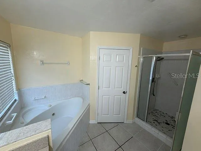 2144 NW 85th Ter — Photo 7