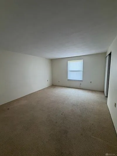 2 bed, 1.5 bath, $925 — Photo 4