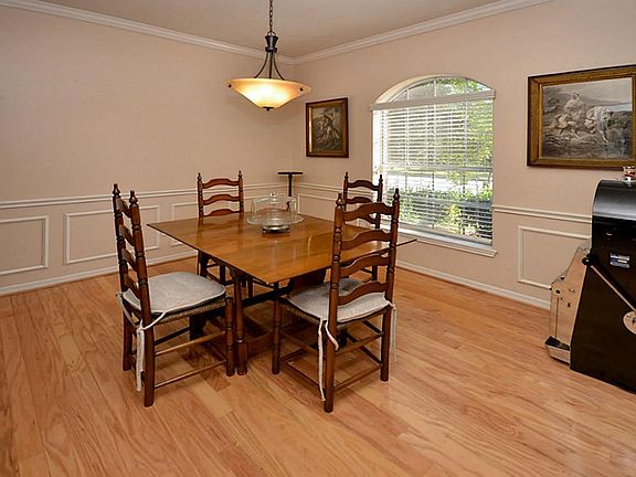5th image of 16307 Doverton Ln