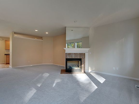 3rd image of 15400 132nd Ave NE Unit 28A
