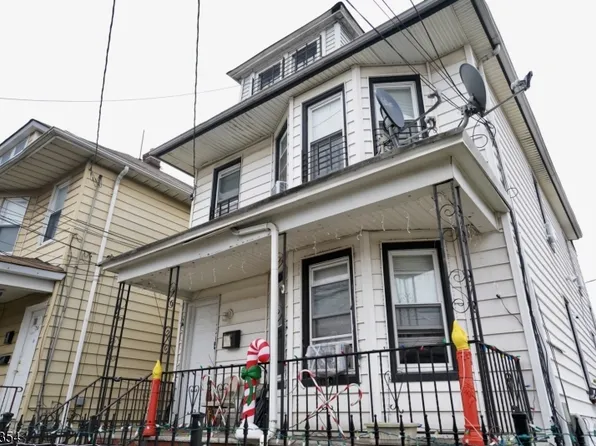 740 Edgar Rd, Elizabeth City, NJ 07202