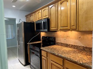 268 NE 200th Ter #268, Miami, FL 33179
