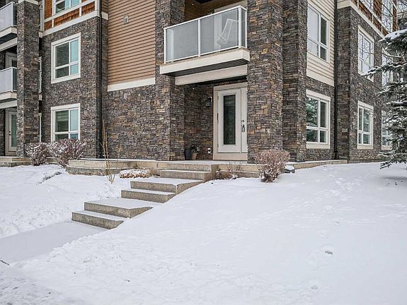 2nd image of 240 S Skyview Ranch Rd NE #4106