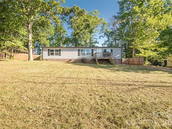 2nd image of 3973 Berry Creek Cir