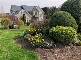 1137 Hencoop Rd, Skaneateles, NY 13152