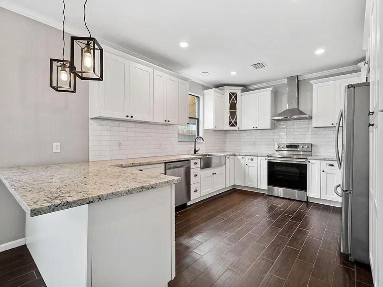 3202 Breezy Pines Ct — Photo 6