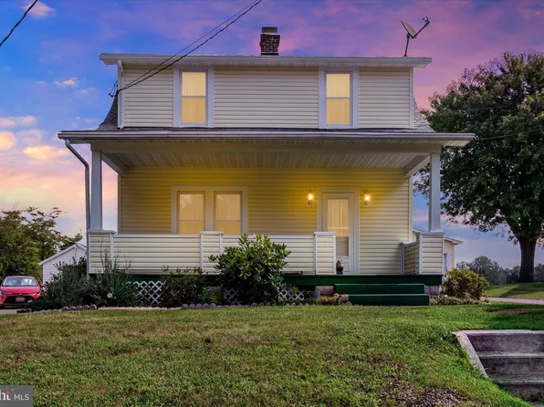 3332 Locust St, Manchester, MD 21102