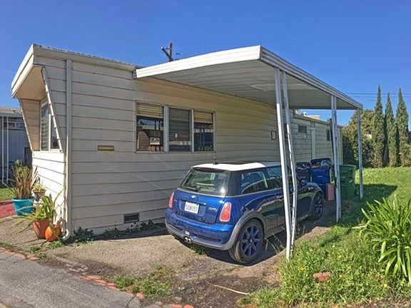 3rd image of 4300 Soquel Dr Spc 66