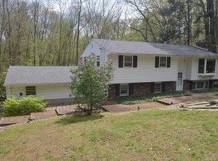 223 Valley Rd, North Branford, CT 06471