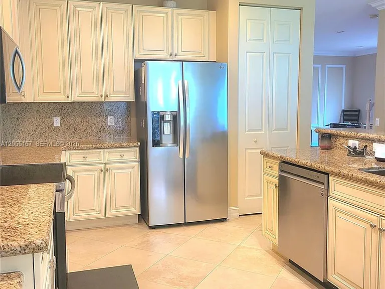 11597 Rock Lake Ter — Photo 15