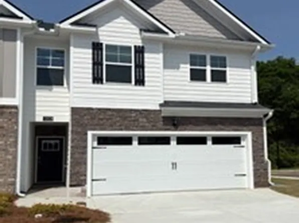 1304 Aura Ln, Lawrenceville, GA 30045