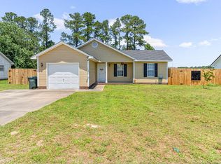 113 Buckeye Dr, Raeford, NC 28376
