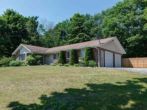 3rd image of 3841 Heatherwood Dr W