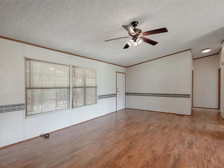 37 Riverside Ln #A — Photo 7