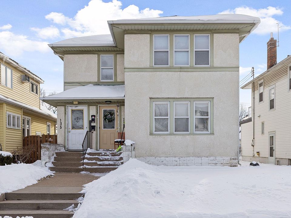 1st image of 133 8th Ave S