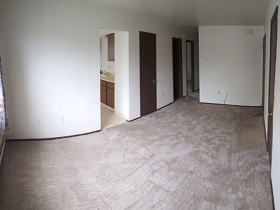 3rd image of 1974 Wolosyn Cir APT 4