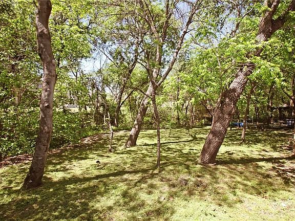 2nd image of 5023 Oak Knoll Ln