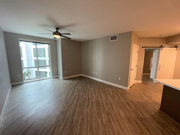 3rd image of 551 W Date St #503