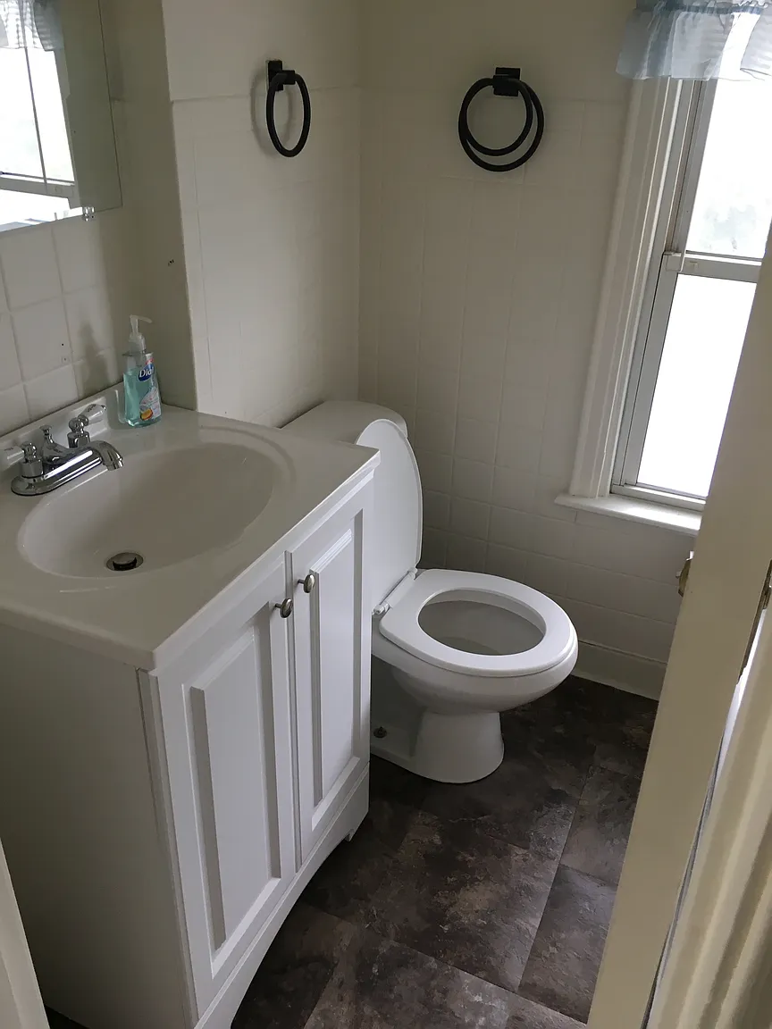 924 Gary Ave photo 1