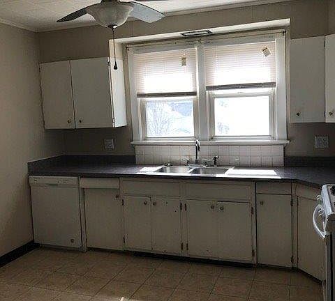 3rd image of 64 Green St