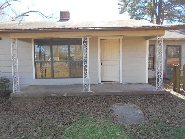 1st image of 2207 Phillips Ln