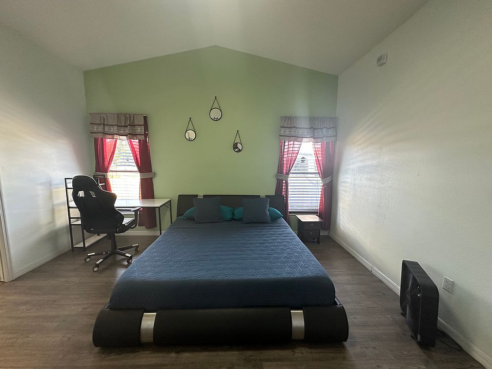 1st image of 3131 Spikey Way #B
