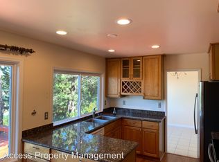 2143 Whippoorwill Ct, Pinole, CA 94564