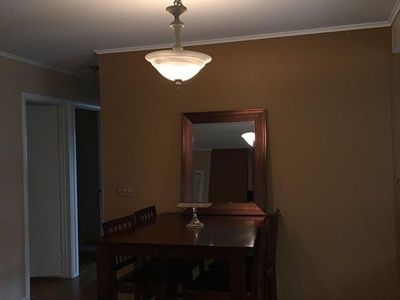 5th image of 5526 Robin Dr
