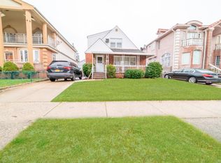 80-43 Langdale St, New Hyde Park, NY