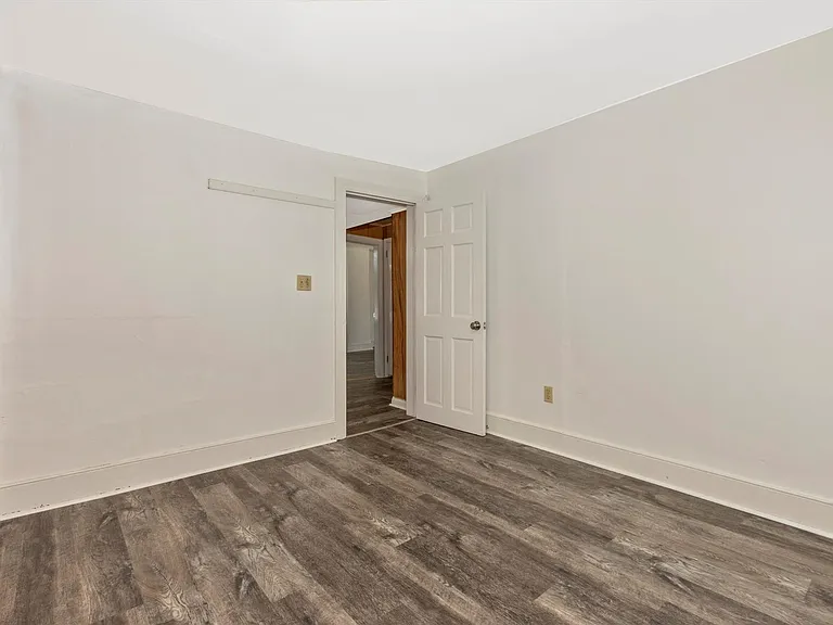 13634 Glissans Mill Rd — Photo 32