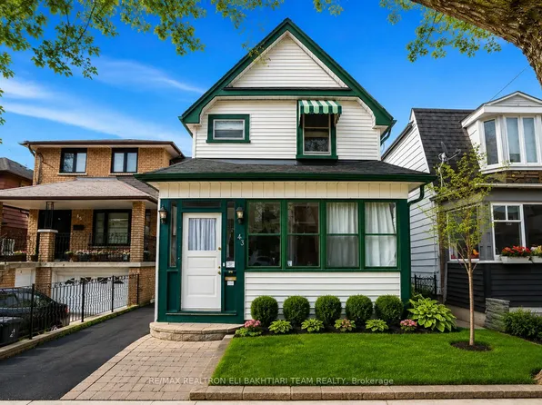 43 King Edward Ave, Toronto, ON M4C 5J5
