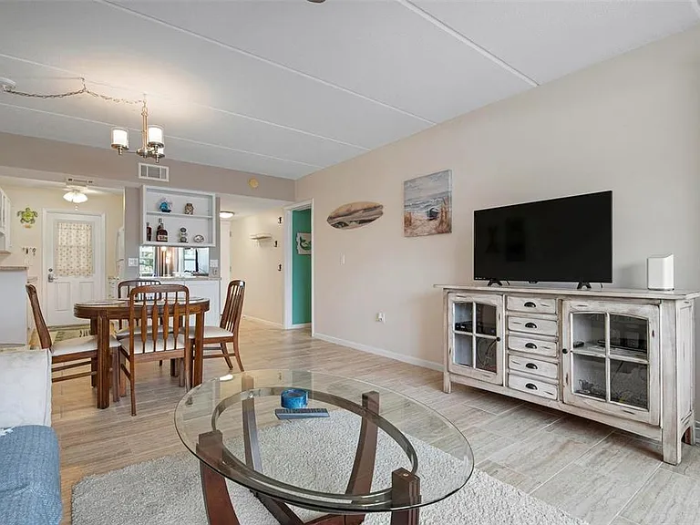 3808 Gulf Of Mexico Dr #E205 — Photo 12