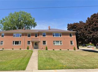 2344 Warrensville Center Rd, Cleveland, OH
