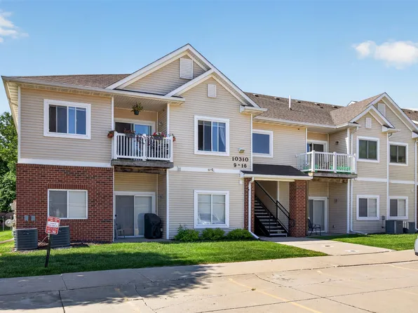 10310 Essex Dr Unit 14, Johnston, IA 50131