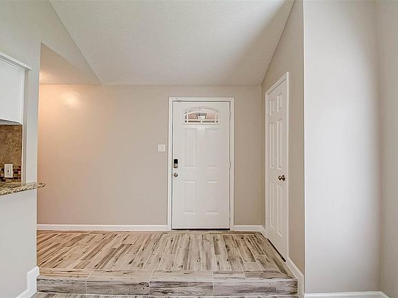 3rd image of 22314 N Fork Dr