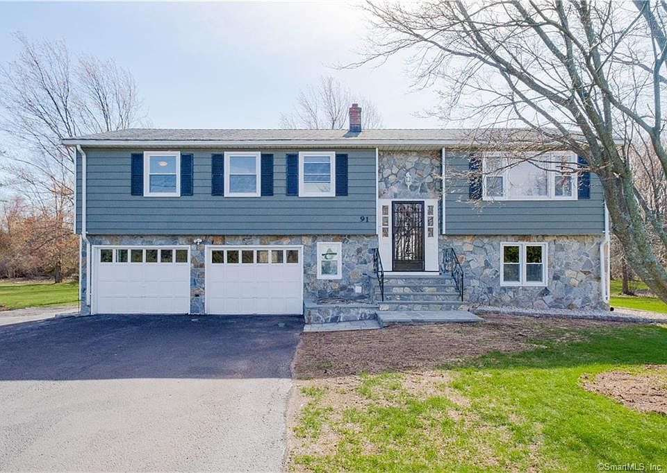 1st image of 91 Crystal Dr