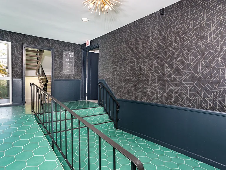 Star North Apartments — Photo 16