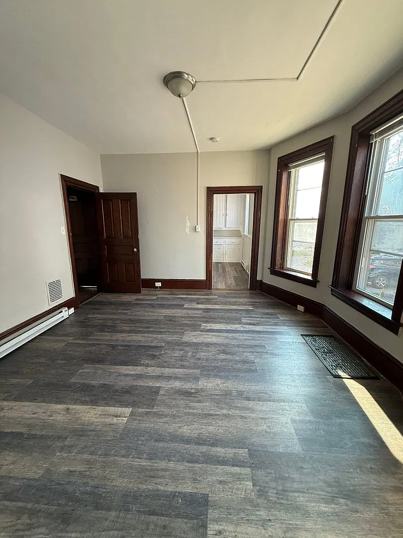 500 N. Mulberry Street — Photo 4
