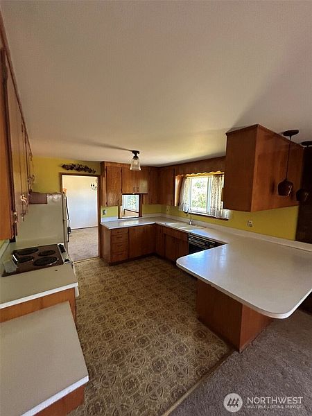 2nd image of 14428 31st Avenue S