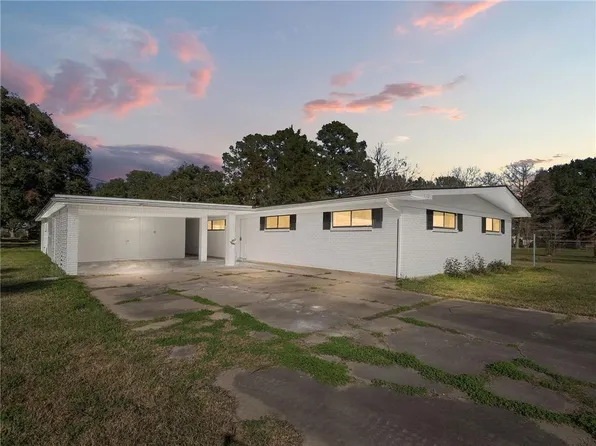 1101 Cherry St, Mamou, LA 70554