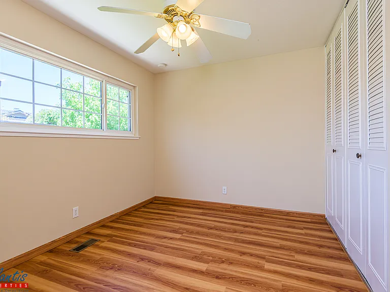 6043 Meridian Ave — Photo 11