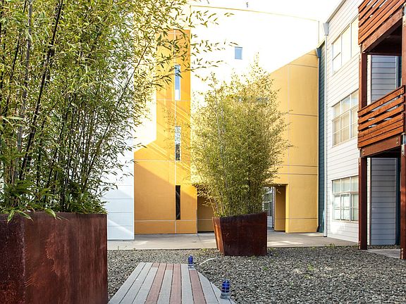 3rd image of 1045 Mission St APT 368