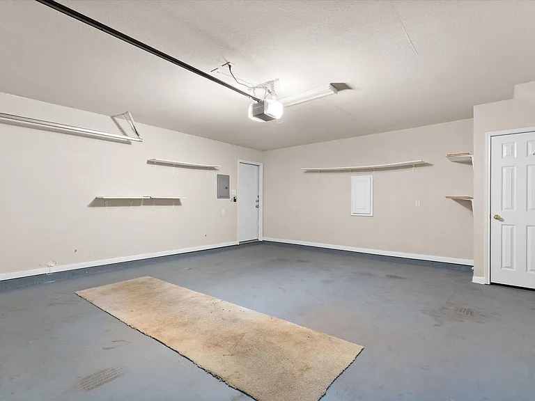 1322 Tumbling River Dr — Photo 27