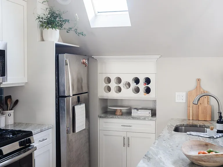 42 Bainbridge St #3 — Photo 2