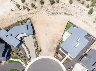 2832 NW Shields Dr, Bend, OR 97703