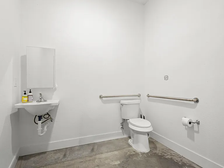 14510 Fitzhugh Rd #7 — Photo 8