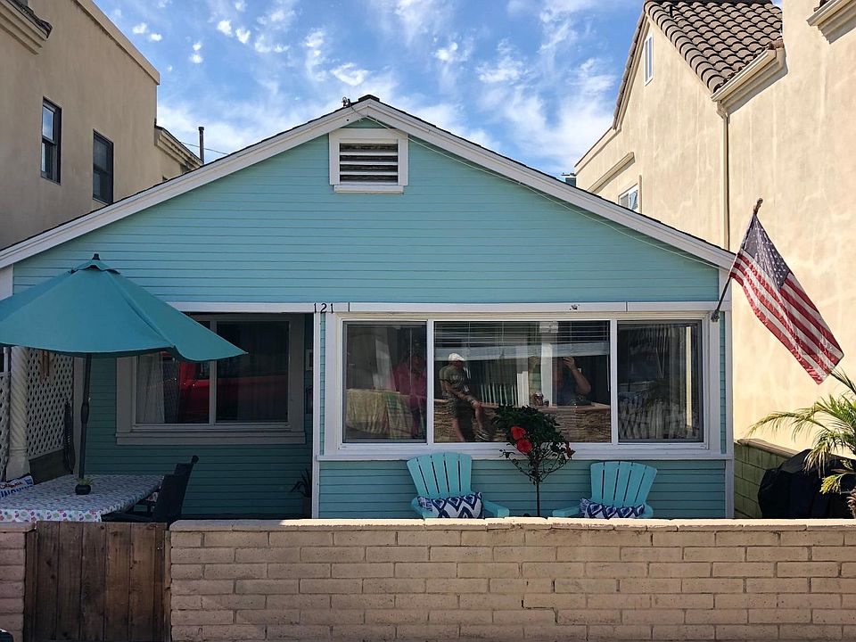One of the original cottages in Newport