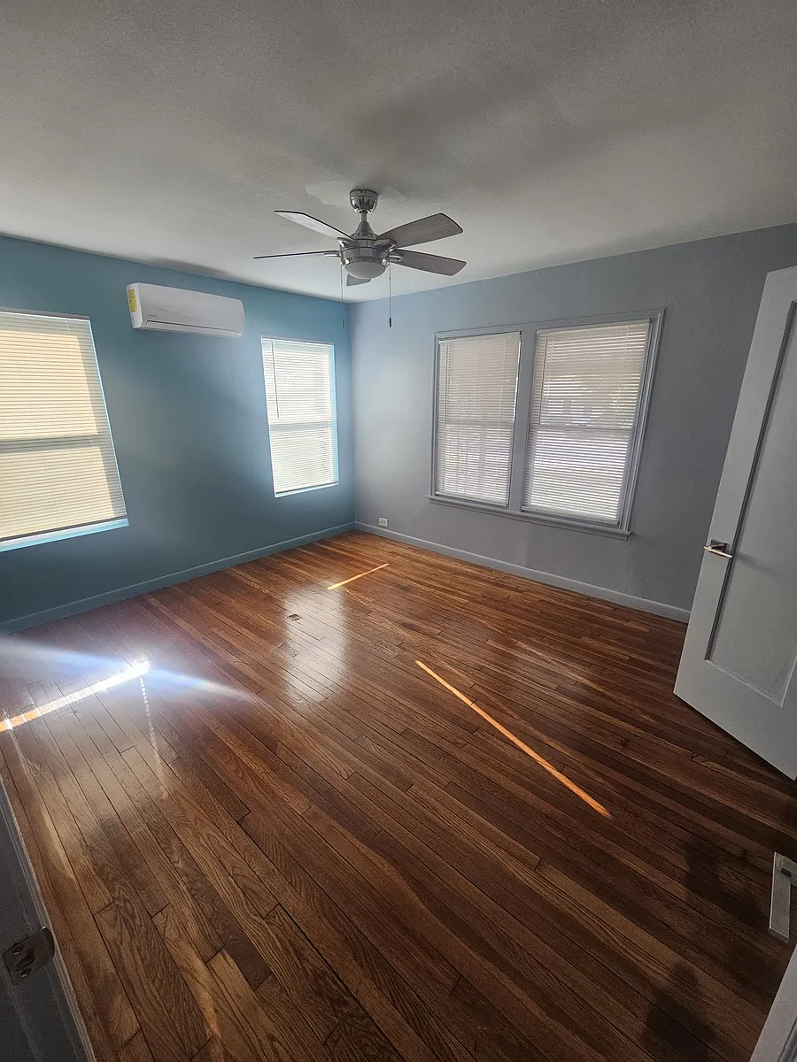 Building Photo - 727 Shadwell Dr