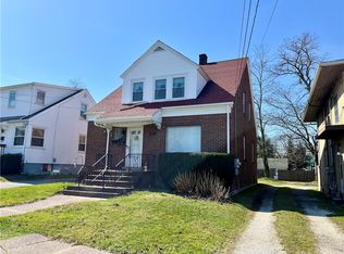2110 Bird Dr, Erie, PA 16510
