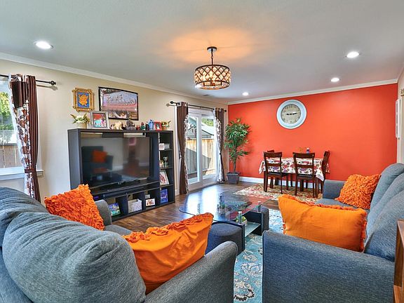 3rd image of 35532 Cabrillo Dr
